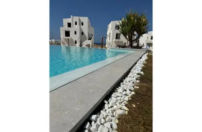 Chalet - 2 Bedrooms - 2 Bathrooms for sale in Jefaira - Ras Al Hekma - North Coast