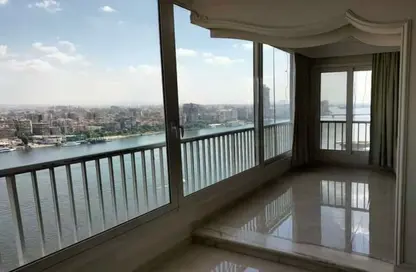 Apartment - 3 Bedrooms - 3 Bathrooms for sale in Nile Corniche St. - Garden City - Cairo