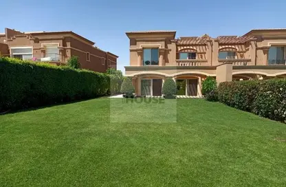 Villa - 3 Bedrooms - 3 Bathrooms for rent in Royal Meadows - Sheikh Zayed Compounds - Sheikh Zayed City - Giza