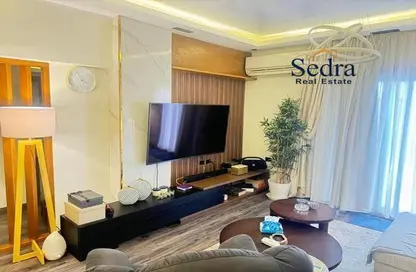 Apartment - 2 Bedrooms - 2 Bathrooms for sale in Galleria Residences - South Investors Area - New Cairo City - Cairo