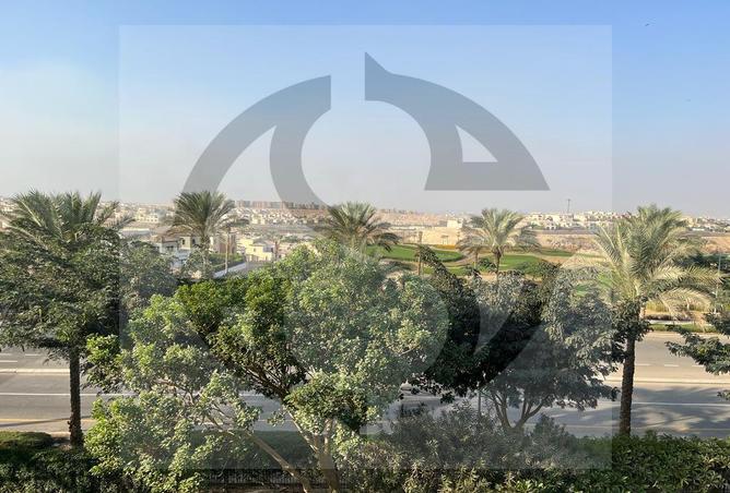 Apartment - 3 Bedrooms - 4 Bathrooms for sale in Uptown Cairo - Mokattam - Cairo