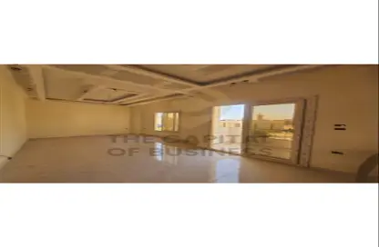 Apartment - 3 Bedrooms - 2 Bathrooms for sale in 13th District - Greek Neighborhood - 10th of Ramadan City - Sharqia