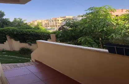 Apartment - 3 Bedrooms - 2 Bathrooms for sale in Al Narges 6 - Al Narges - New Cairo City - Cairo