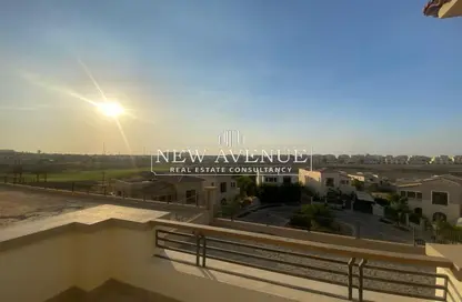 Villa - 5 Bedrooms - 6 Bathrooms for sale in Levana - Uptown Cairo - Mokattam - Cairo