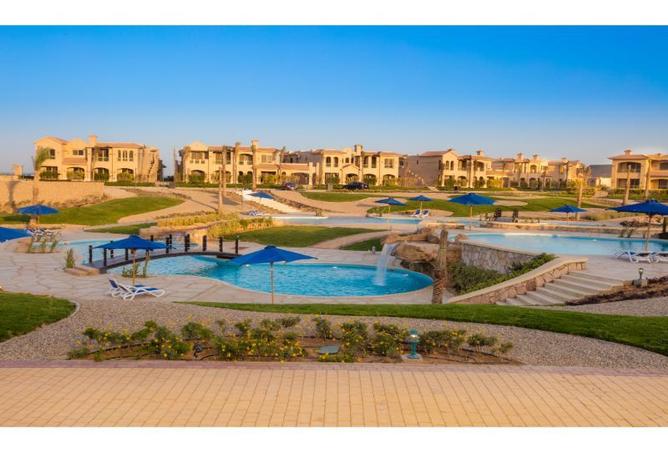 Chalet - 3 Bedrooms - 2 Bathrooms for sale in La Vista Topaz - La Vista - Al Ain Al Sokhna - Suez