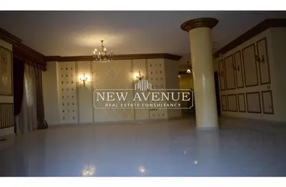 Apartment - 4 Bedrooms - 3 Bathrooms for sale in Doctor Yassin Abdel Ghaffar St. - Area C - Ganoob El Acadimia - New Cairo City - Cairo