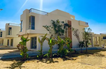 Villa - 5 Bedrooms - 5 Bathrooms for sale in Waslet Dahshur Road - Green Belt - 6 October City - Giza