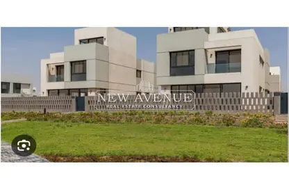 Villa - 4 Bedrooms - 3 Bathrooms for sale in Al Burouj Compound - El Shorouk Compounds - Shorouk City - Cairo