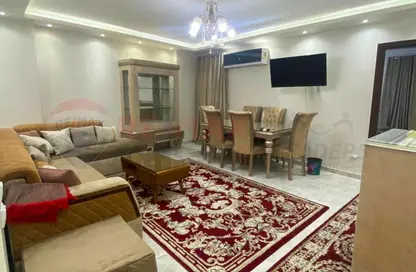 Apartment - 2 Bedrooms - 1 Bathroom for rent in El Shatby - Hay Wasat - Alexandria