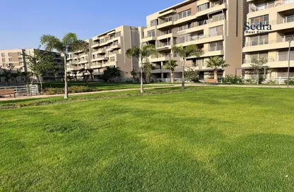 Apartment - 2 Bedrooms - 3 Bathrooms for sale in Capital Gardens   Palm Hills - Mostakbal City Compounds - Mostakbal City - Future City - Cairo