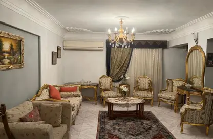 Apartment - 3 Bedrooms - 2 Bathrooms for sale in Zakaria Othman St. - 8th Zone - Nasr City - Cairo