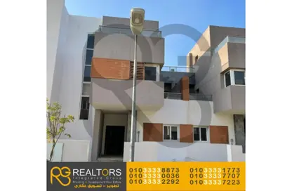 Townhouse - 4 Bedrooms - 3 Bathrooms for sale in Zayed Regency - Sheikh Zayed Compounds - Sheikh Zayed City - Giza