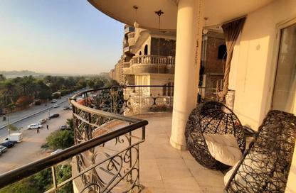 Apartment - 3 Bedrooms - 3 Bathrooms for sale in Cornish El Nile St. - Maadi - Hay El Maadi - Cairo