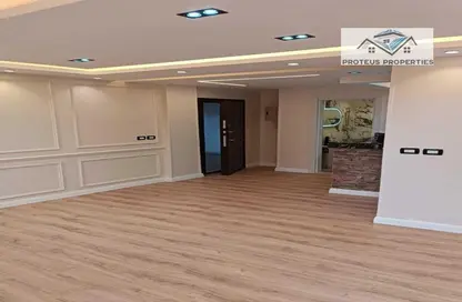 Apartment - 2 Bedrooms - 2 Bathrooms for sale in Madinaty - Cairo