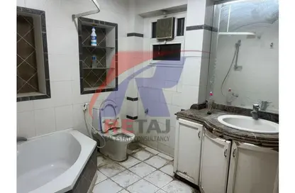 Apartment - 4 Bedrooms - 2 Bathrooms for rent in Abou Dawoud Al Zahery St. - 6th Zone - Nasr City - Cairo