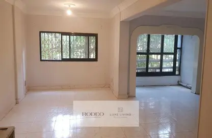 Apartment - 3 Bedrooms - 1 Bathroom for rent in Degla Square - Degla - Hay El Maadi - Cairo