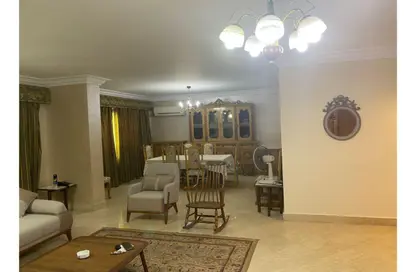 Apartment - 3 Bedrooms - 3 Bathrooms for rent in Nabil Al Wakkad St. - Ard El Golf - Heliopolis - Masr El Gedida - Cairo