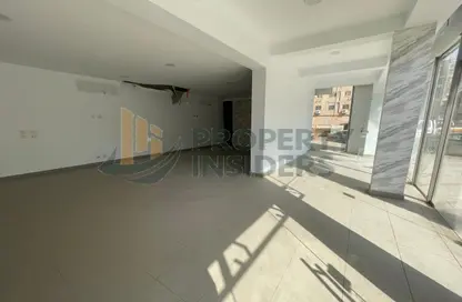 Shop - Studio - 2 Bathrooms for rent in Shehab St. - Mohandessin - Giza