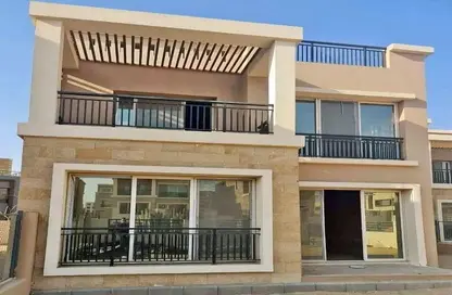 Villa - 5 Bedrooms - 4 Bathrooms for sale in El Patio 7 - 5th Settlement Compounds - The 5th Settlement - New Cairo City - Cairo