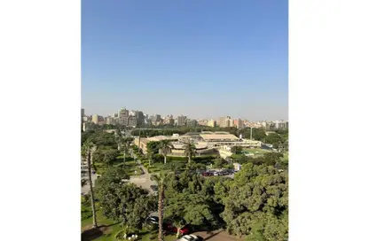 Apartment - 6 Bedrooms - 5 Bathrooms for sale in Shooting Club Street - Dokki - Giza