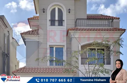 Villa - 6 Bedrooms - 5 Bathrooms for sale in Al Shohada Square St. - Smouha - Hay Sharq - Alexandria