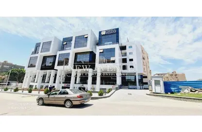 Retail - Studio - 1 Bathroom for sale in Street 233 - Degla - Hay El Maadi - Cairo