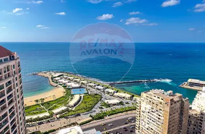 Apartment - 2 Bedrooms - 2 Bathrooms for rent in San Stefano Grand Plaza - San Stefano - Hay Sharq - Alexandria