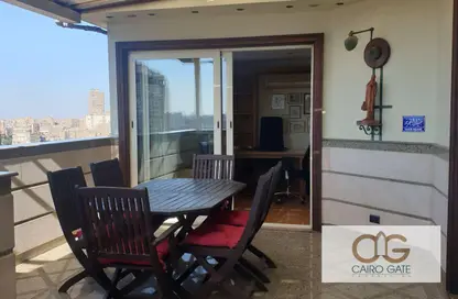 Apartment - 3 Bedrooms - 4 Bathrooms for sale in Ibn Zinky St. - Zamalek - Cairo