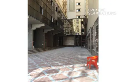 Clinic - Studio - 1 Bathroom for sale in Zahraa Al Maadi Tunnel - Degla - Hay El Maadi - Cairo