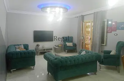 Apartment - 3 Bedrooms - 2 Bathrooms for sale in Al Mokattam St. - Al Abageyah - El Khalifa - Cairo