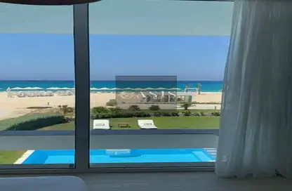 Chalet - 3 Bedrooms - 2 Bathrooms for sale in Sea View - Ras Al Hekma - North Coast