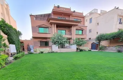 Villa - 6 Bedrooms - 6 Bathrooms for sale in Royal City - Sheikh Zayed Compounds - Sheikh Zayed City - Giza