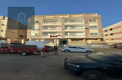Apartment - 3 Bedrooms - 3 Bathrooms for sale in 1st Neighborhood - 1st Area - Shorouk City - Cairo