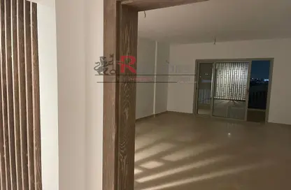 Apartment - 2 Bedrooms - 2 Bathrooms for sale in Uptown Cairo Road - Al Abageyah - El Khalifa - Cairo