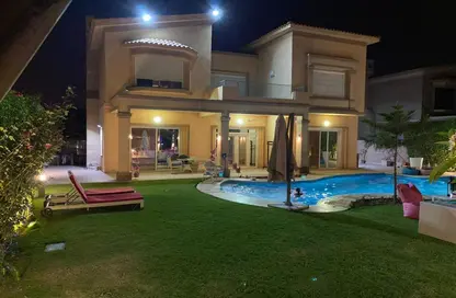 Villa - 5 Bedrooms - 4 Bathrooms for sale in Swan Lake - 26th of July Corridor - 6 October City - Giza