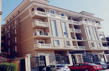 Apartment - 3 Bedrooms - 2 Bathrooms for sale in South Lotus - El Lotus - New Cairo City - Cairo