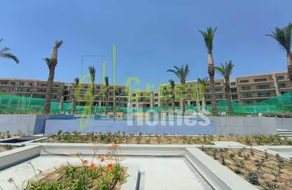 Apartment - 3 Bedrooms - 3 Bathrooms for sale in The Fourteen Golf Residences - Uptown Cairo - Mokattam - Cairo