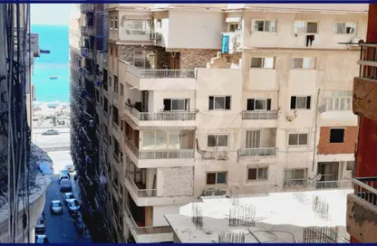 Apartment - 2 Bedrooms - 1 Bathroom for sale in Iskandar Ibrahim St. - Miami - Hay Awal El Montazah - Alexandria