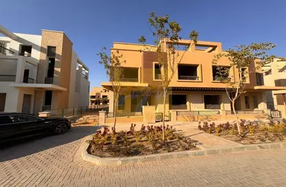 Twin House - 5 Bedrooms - 5 Bathrooms for sale in New Giza - Cairo Alexandria Desert Road - 6 October City - Giza