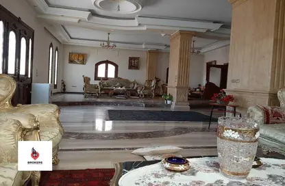 Villa for sale in Al Shouyfat - 5th Settlement Compounds - The 5th Settlement - New Cairo City - Cairo