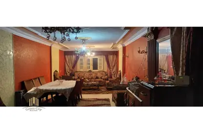 Apartment - 3 Bedrooms - 2 Bathrooms for sale in Queen Nazli St. - Al Eshrein - Faisal - Hay El Haram - Giza