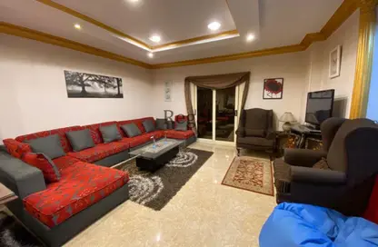 Apartment - 3 Bedrooms - 2 Bathrooms for sale in 6th Sector - Zahraa El Maadi - Hay El Maadi - Cairo