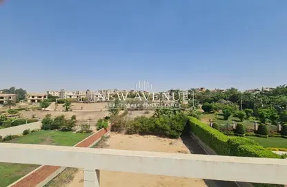 Villa - 5 Bedrooms - 5 Bathrooms for sale in Al Shorouk 2000 - El Shorouk Compounds - Shorouk City - Cairo