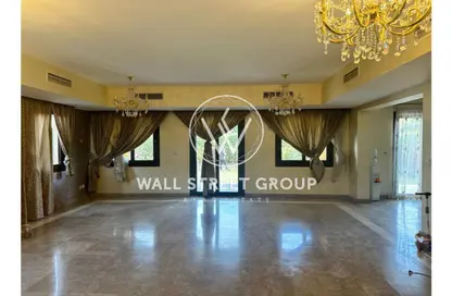 Villa - 5 Bedrooms - 3 Bathrooms for rent in Fifth Square - The 5th Settlement - New Cairo City - Cairo