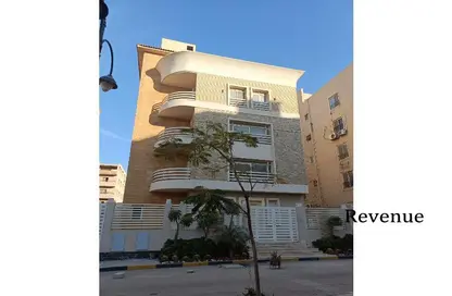 Whole Building - Studio - 6 Bathrooms for sale in American University Housing District - 5th Settlement Compounds - The 5th Settlement - New Cairo City - Cairo