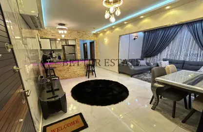 Apartment - 2 Bedrooms - 2 Bathrooms for sale in Golden Gates - Al Hadaba Al Wosta - Mokattam - Cairo
