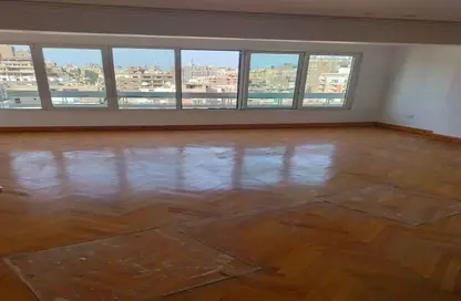 Apartment - 3 Bedrooms - 2 Bathrooms for sale in Al Thawra Square - Dokki - Giza