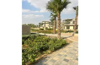 Apartment - 2 Bedrooms - 2 Bathrooms for sale in Swan Lake Residence - 5th Settlement Compounds - The 5th Settlement - New Cairo City - Cairo