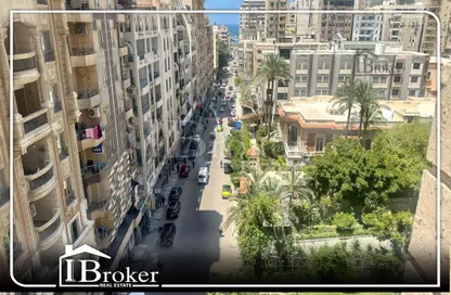 Apartment - 3 Bedrooms - 2 Bathrooms for rent in Al Ekbal St. - Laurent - Hay Sharq - Alexandria