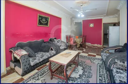 Apartment - 3 Bedrooms - 1 Bathroom for sale in Khalf 57 Khaled Ben Al Walid St. - Miami - Hay Awal El Montazah - Alexandria
